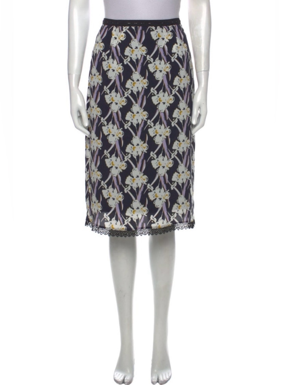 Dorothee Schumacher
Floral Print Knee-Length Skirt